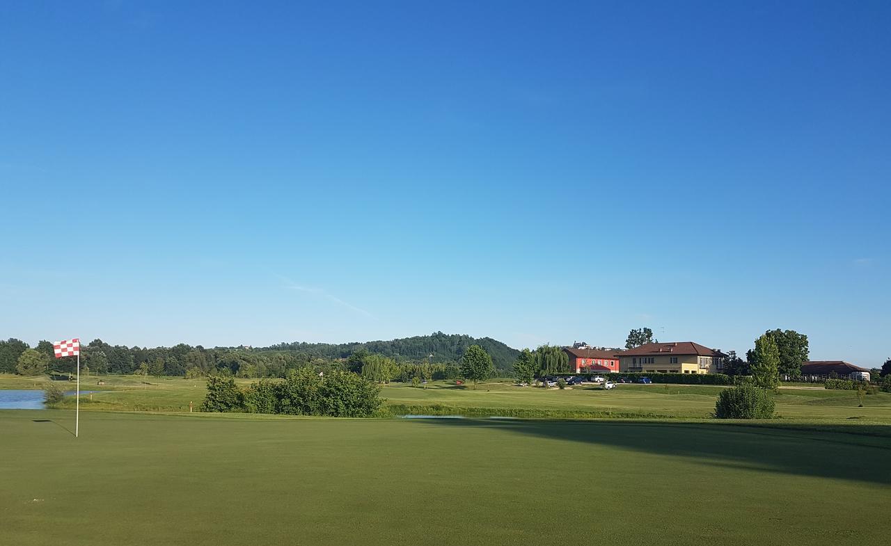 Locanda Ferro Uno, Golf Citta Di Асти Экстерьер фото